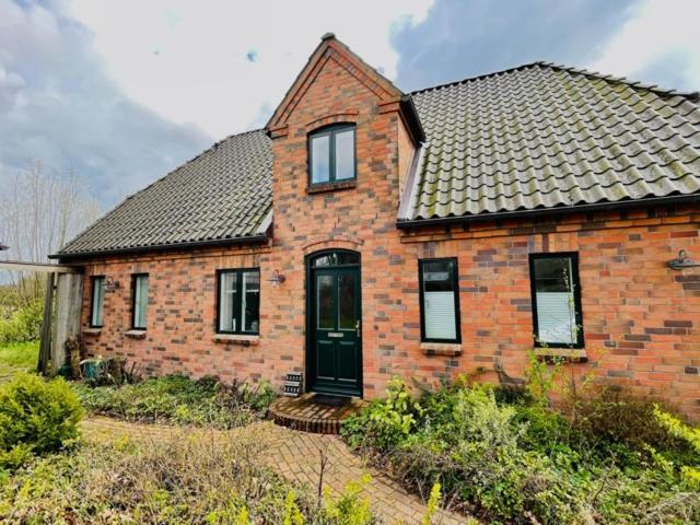 Gaestehaus Zum Krug Husum  Buitenkant foto
